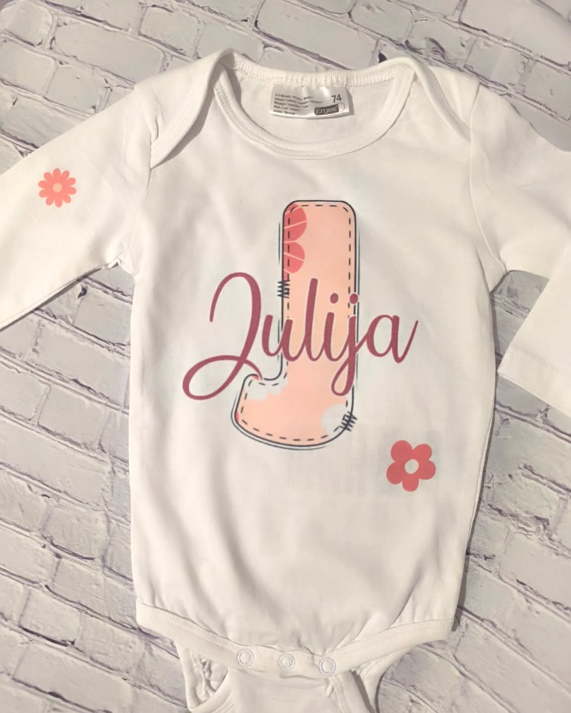 Personaliziran bodi z imenom