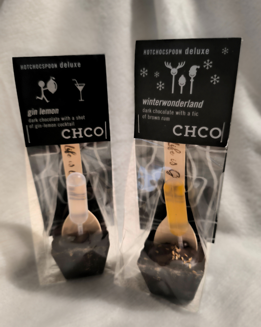 Božični duet: Okrasek z imenom + vroča čokolada (za odrasle)