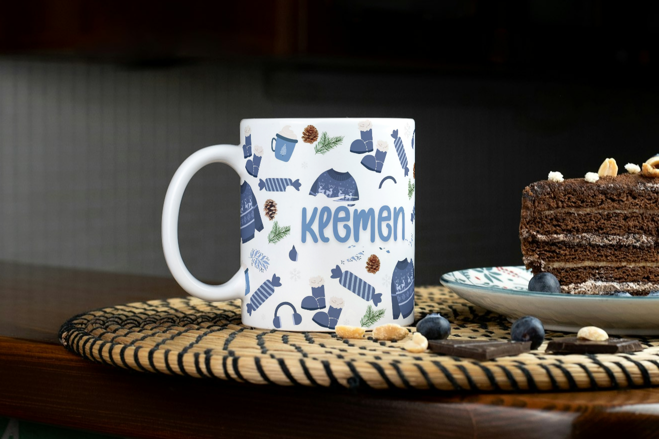 božično novoletna skodelica v modrih tonih, za darilo