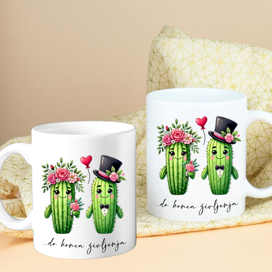Skodelici z motivom zaljubljenih kaktusov in napisom do konca življenja – romantično darilo za par