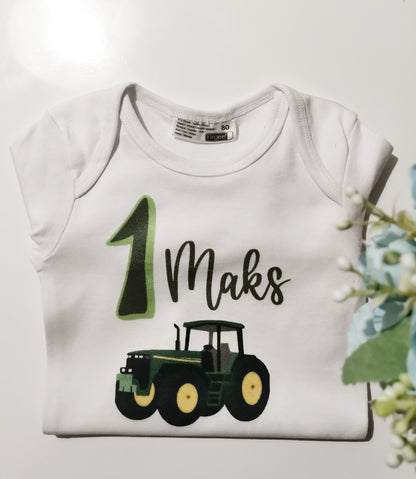 Bodi z motivom, številko 1 in imenom – personalizirano oblačilo za prvi rojstni dan