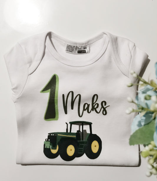 Bodi z motivom, številko 1 in imenom – personalizirano oblačilo za prvi rojstni dan