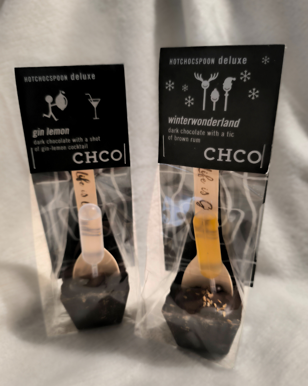 Božični duet: Okrasek z imenom + vroča čokolada (za odrasle)