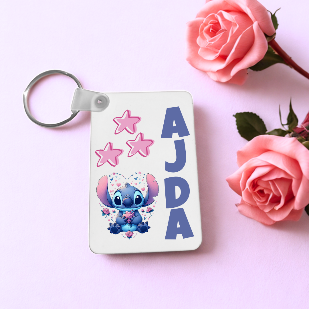 Obesek za ključe z imenom – srčno darilo za hči ali sina