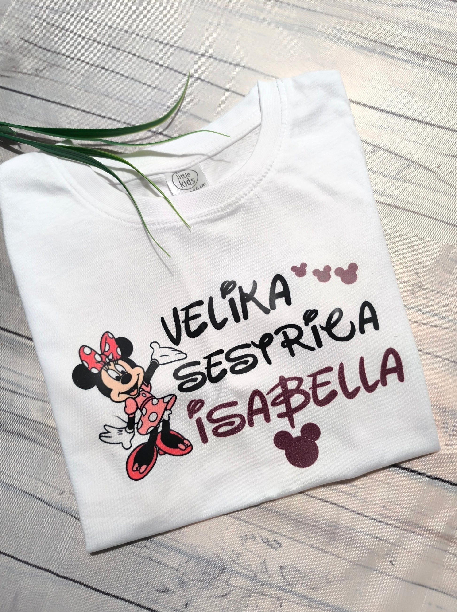 Majica z motivom Minnie Mouse in napisom Velika sestrica z imenom – personalizirano oblačilo za deklico ob prihodu bratca ali sestrice