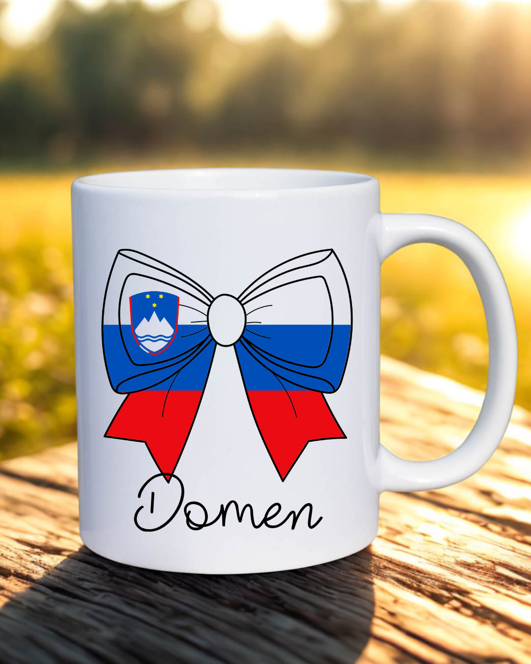 Skodelica Slovenija z imenom